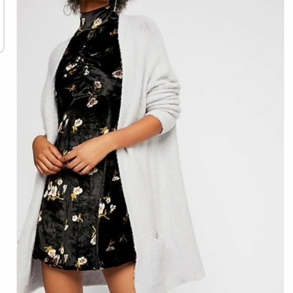 Free People NEW Women Size 0 Black Be My Baby Velvet Mini Dress Mock Neck Floral